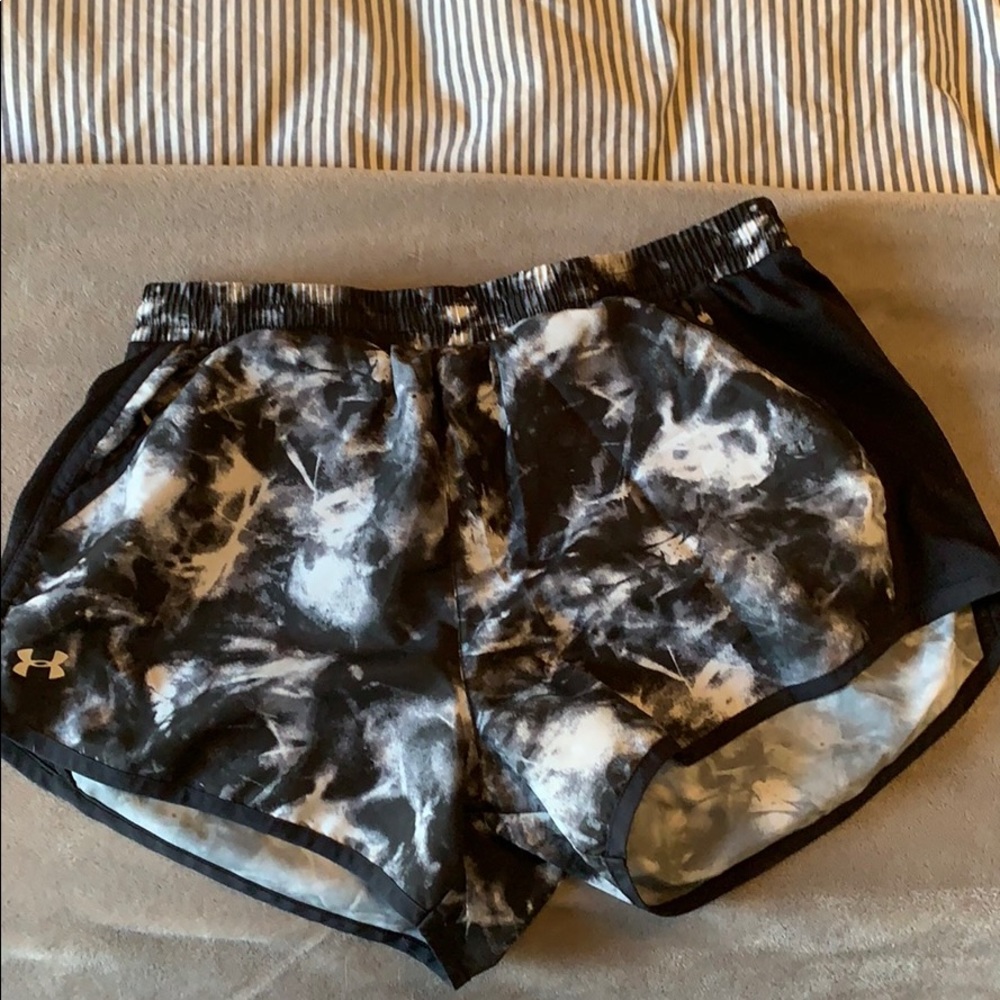 Under Amour shorts with pockets!